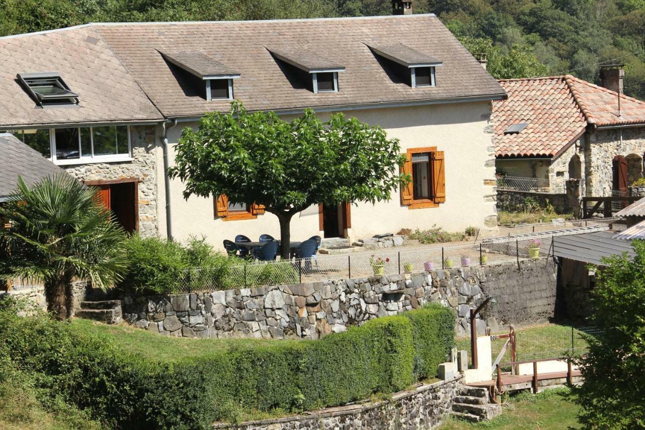 Maison Du Coue Pyrenees Mourtis Gite Pour 2 A 12 Pers Sengouagnet Buitenkant foto